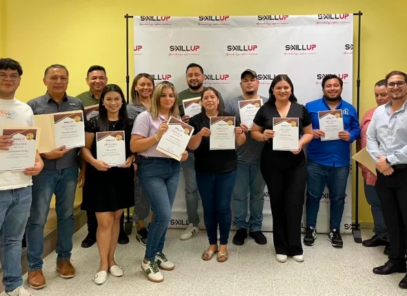 ¡Hoy entregamos profesioales con nuevas habilidades a Honduras